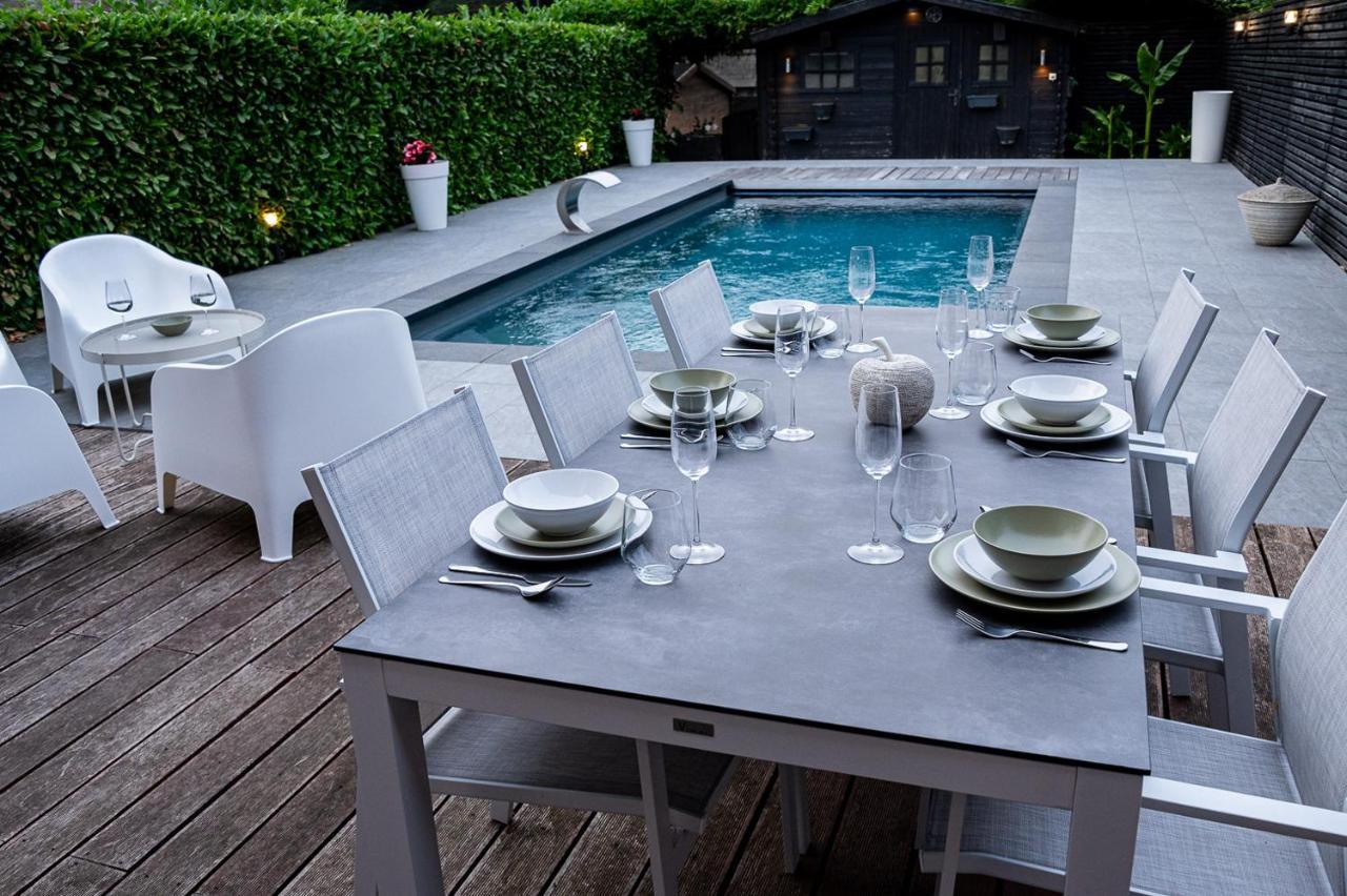 Chez Sabine Et Eric Maison Pour 6 Personnes Avec Piscine Chauffee Andenne Exterior foto